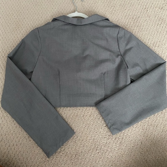 Cropped Blazer - Picture 4 of 4